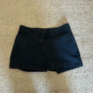Vineyard vines dark blue shorts